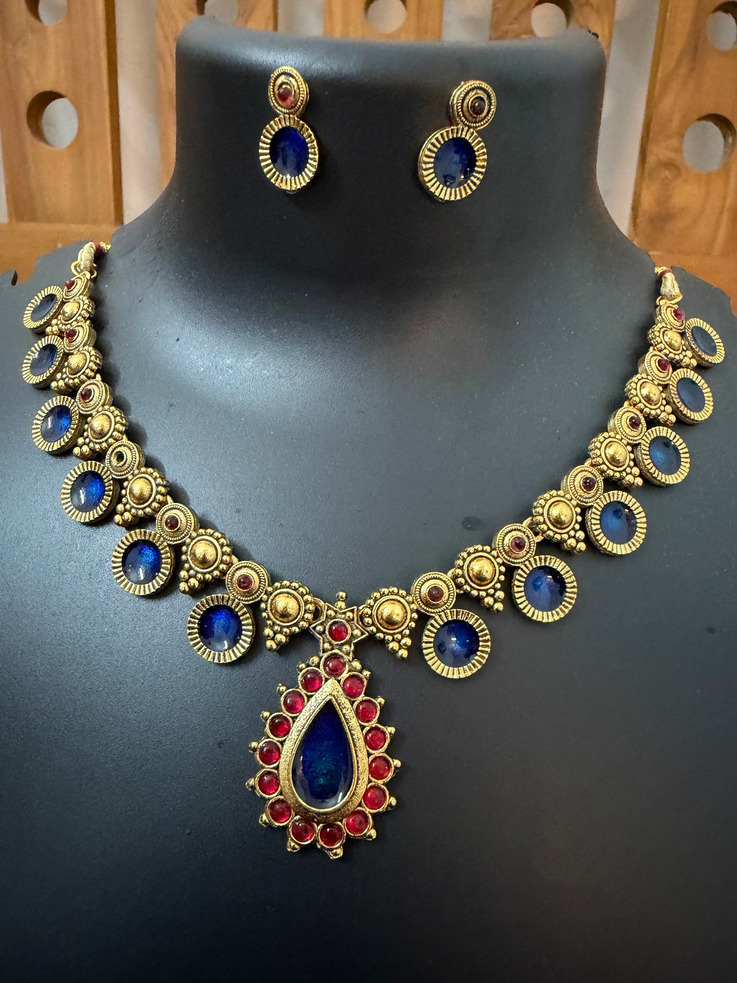 💙 Neelambari Antique Stone Necklace Set : Code MJ751