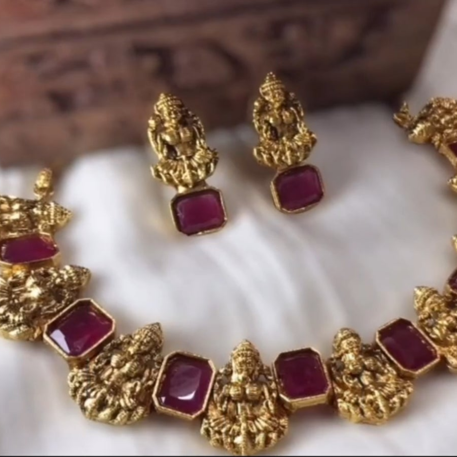 Lakshmi Style stone adjustable necklace set I Colour: Red, Green,, Red&Green I Saanvi by Rajani