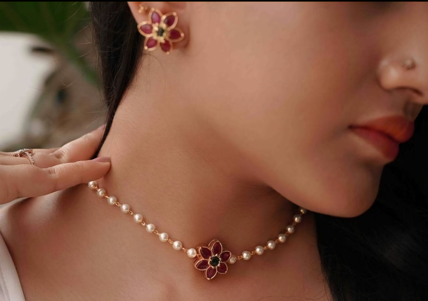 Pearl Choker with flower stud
