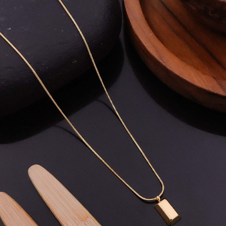 Gold Block Pendant Chain – Minimal Everyday Wear : Code SP1001