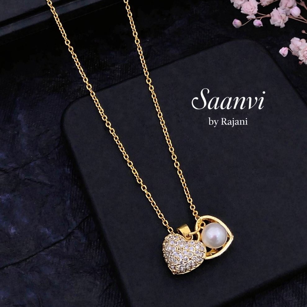 Golden Heart Pearl Pendant Chain: Code SP1250