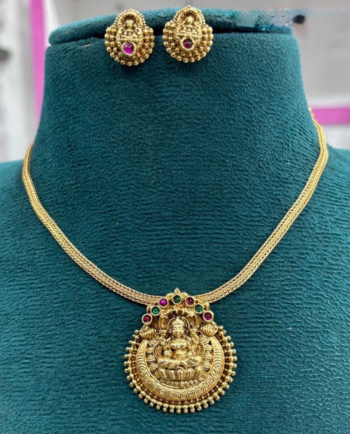 Lakshmi necklace set: Affordable price : Code KJ2990