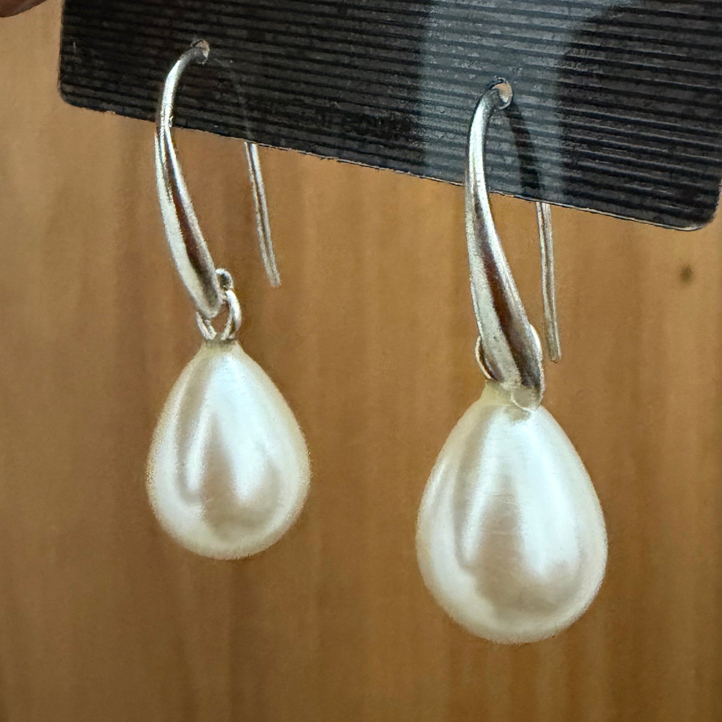 Pearl earring