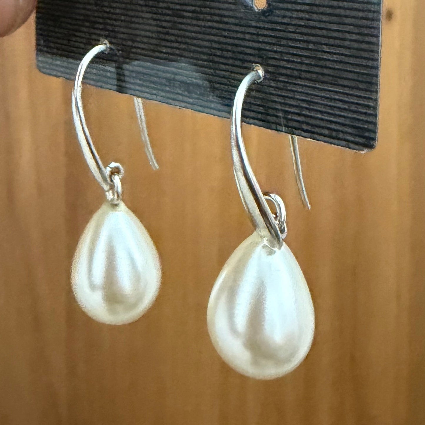 Pearl earring