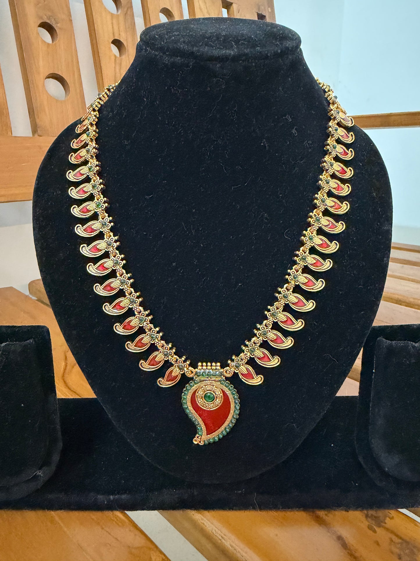 Red Manga Maala