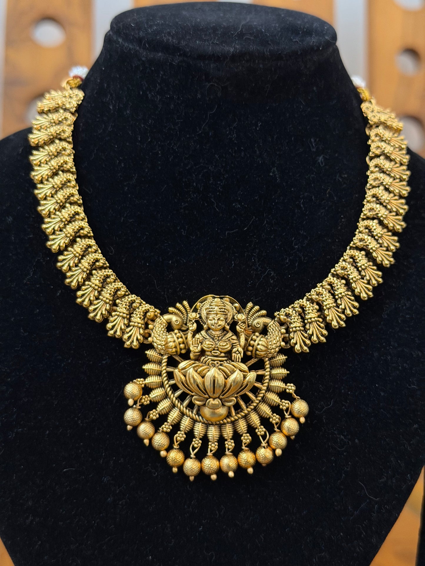 Premium Lakshmi Necklace set with Jhumka