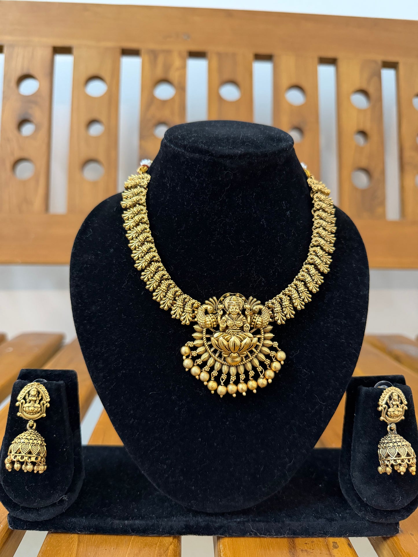 Premium Lakshmi Necklace set with Jhumka