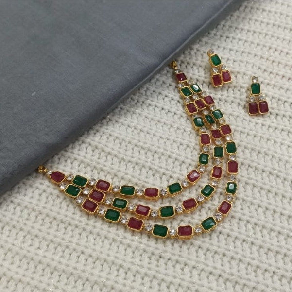 Triple layer chocker/necklace