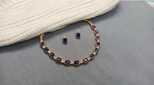 Single layer glass stone Adjustable choker/necklace