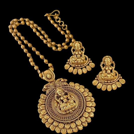 "Lakshmi Style Necklace Set - Traditional Gold-Plated Jewelry | SAANVI JEWELS"