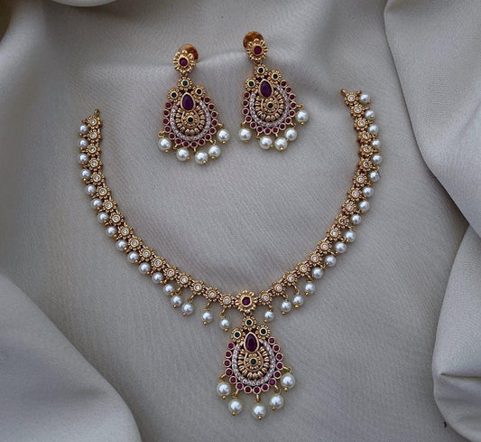 Pearl necklace set