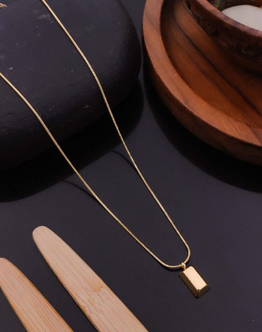 Gold Block Pendant Chain – Minimal Everyday Wear : Code SP1001