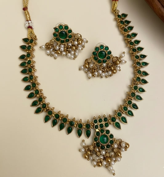 Green Stone Temple Necklace Set with Pearl Drop Earrings | GD 2890