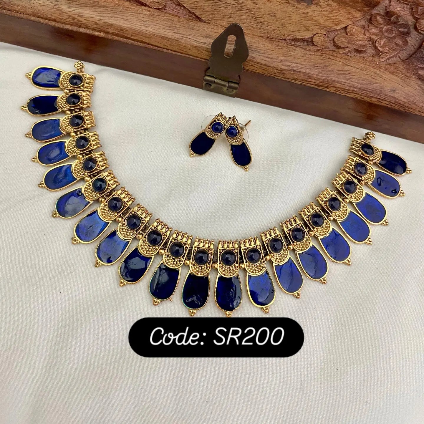 Budget blue Palakka Necklace set with earrings : Code SR200